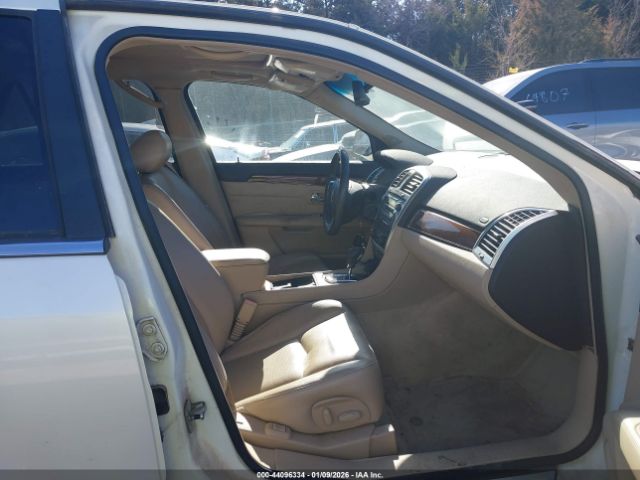 Cadillac SRX V6 Image 11