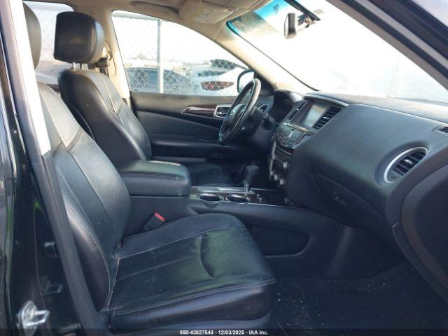 Nissan Pathfinder Platinum Image 9