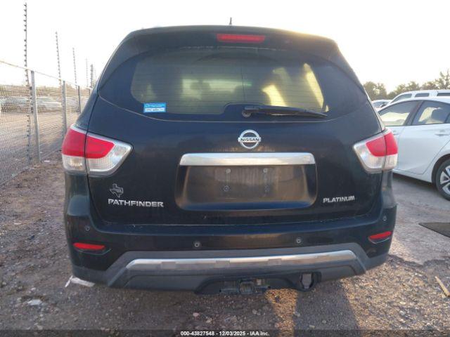 Nissan Pathfinder Platinum Image 16