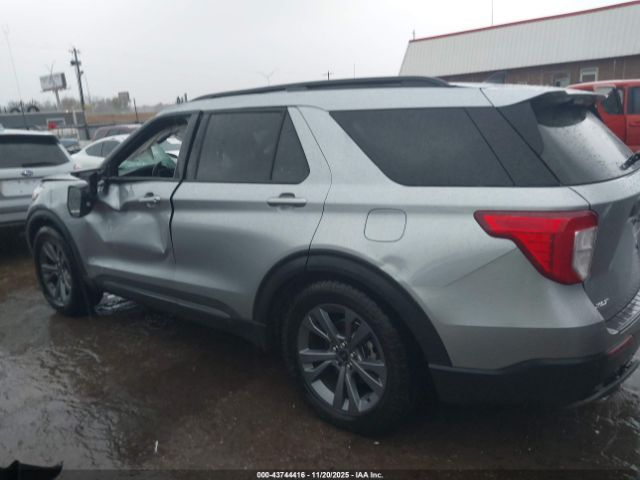 Ford Explorer Xlt Image 9