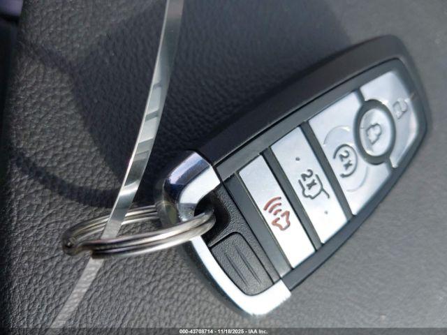 Lincoln Nautilus Reserve Image 6