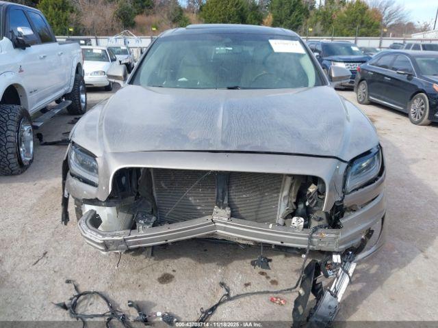 Lincoln Nautilus Reserve Image 8